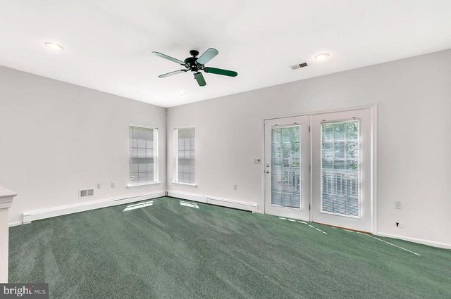 26 RAINFLOWER LA, West Windsor, NJ 08550