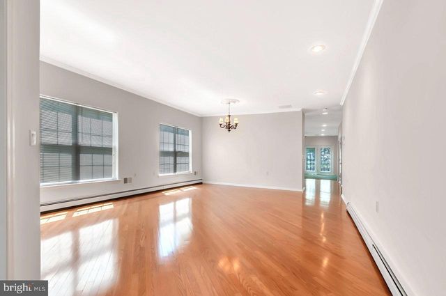 26 RAINFLOWER LA, West Windsor, NJ 08550