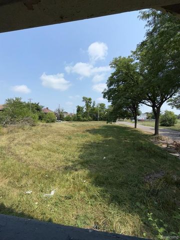 2932 Hazelwood Street, Detroit, MI 48206