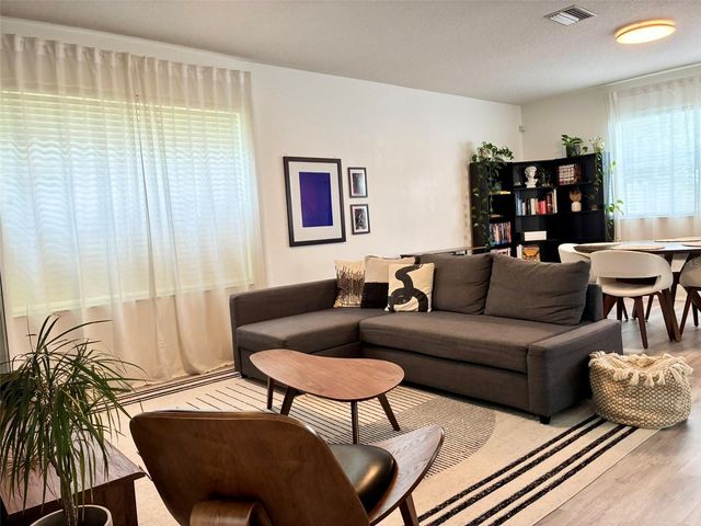 8026 CARRIAGE POINTE DRIVE, Gibsonton, FL 33534