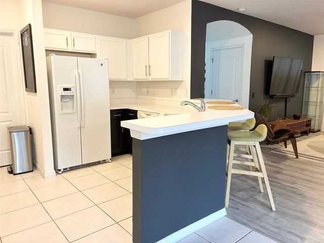 8026 CARRIAGE POINTE DRIVE, Gibsonton, FL 33534