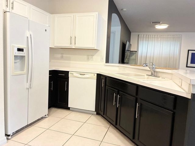 8026 CARRIAGE POINTE DRIVE, Gibsonton, FL 33534