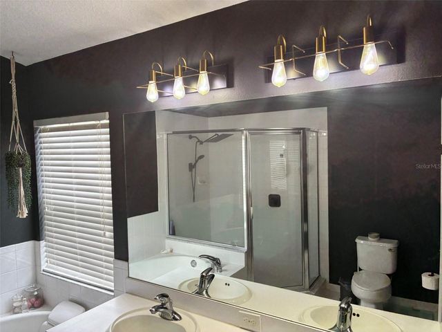 8026 CARRIAGE POINTE DRIVE, Gibsonton, FL 33534
