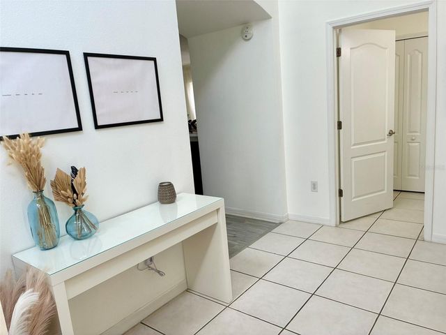 8026 CARRIAGE POINTE DRIVE, Gibsonton, FL 33534