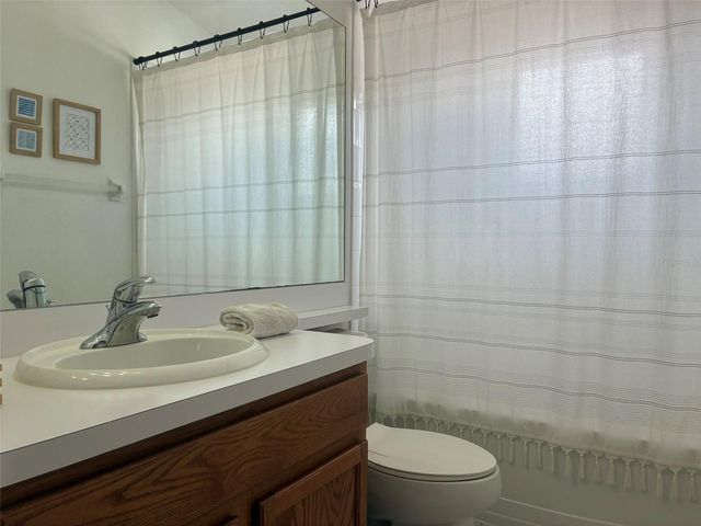 8026 CARRIAGE POINTE DRIVE, Gibsonton, FL 33534
