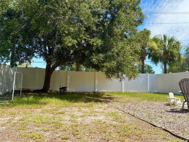 8026 CARRIAGE POINTE DRIVE, Gibsonton, FL 33534