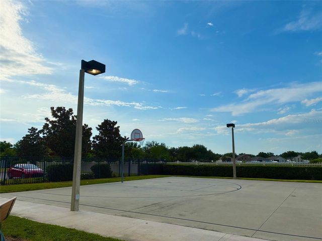 8026 CARRIAGE POINTE DRIVE, Gibsonton, FL 33534