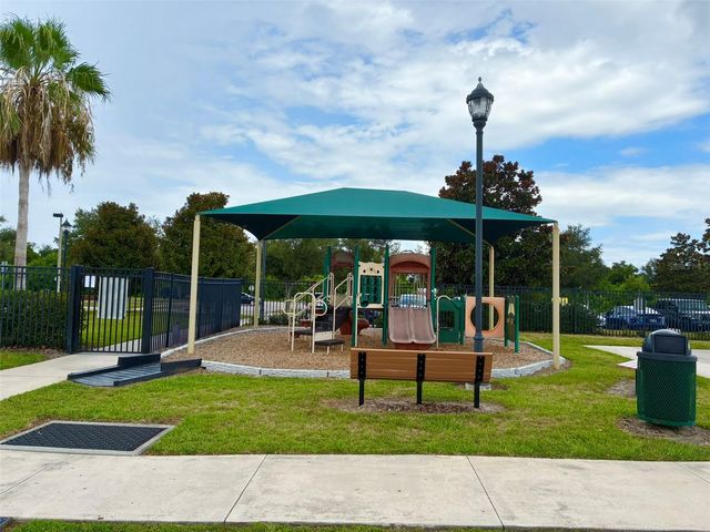 8026 CARRIAGE POINTE DRIVE, Gibsonton, FL 33534
