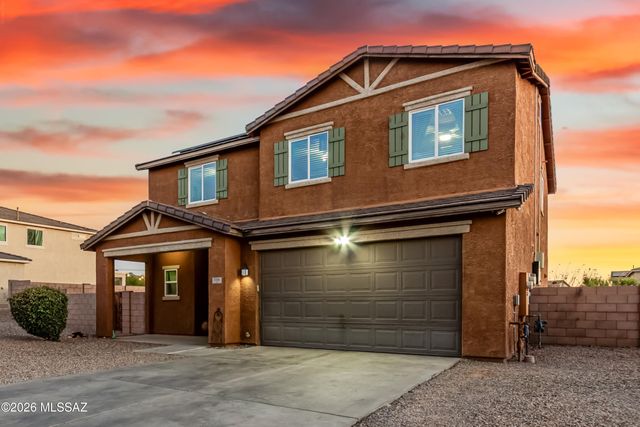 734 S Harry P Stagg Drive, Vail, AZ 85641