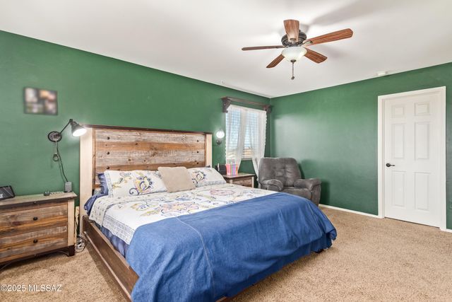 734 S Harry P Stagg Drive, Vail, AZ 85641