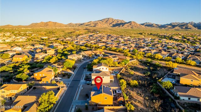 734 S Harry P Stagg Drive, Vail, AZ 85641