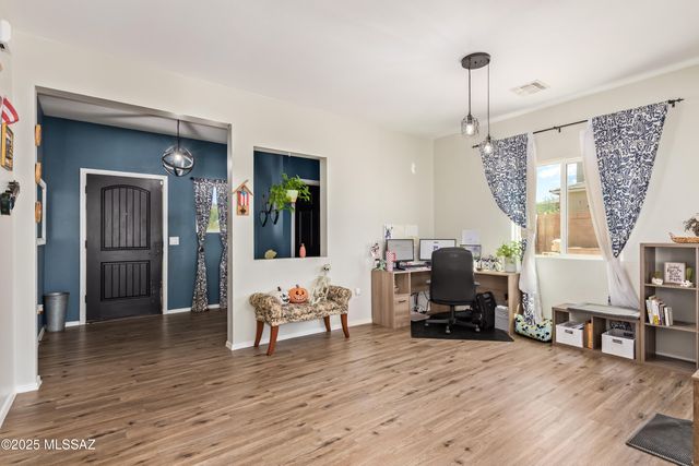734 S Harry P Stagg Drive, Vail, AZ 85641