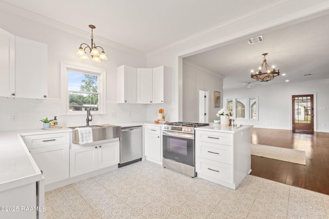 203 E Pioth Street, Church Point, LA 70525