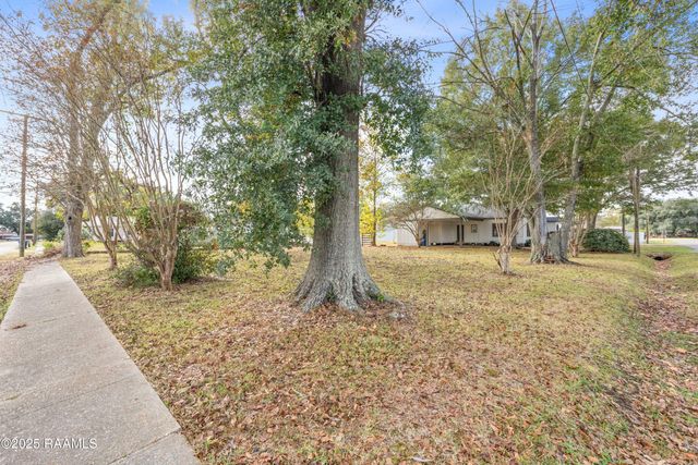 203 E Pioth Street, Church Point, LA 70525