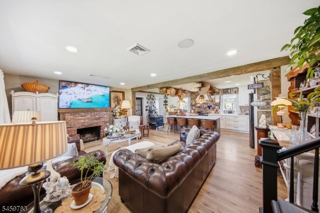986 Fairview Lake Rd, Stillwater Twp., NJ 07860