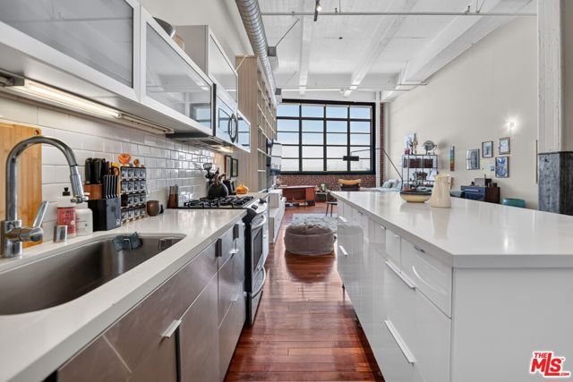 1850 Industrial Street 606, Los Angeles, CA 90021