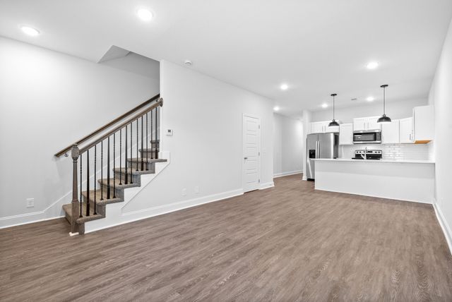 760 Tracy Ln Unit F101, Clarksville, TN 37040