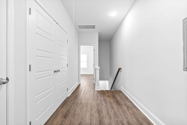 760 Tracy Ln Unit F101, Clarksville, TN 37040