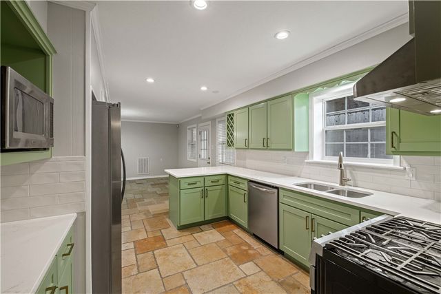 1314 Broadmoor Drive, Bryan, TX 77802