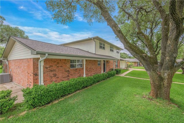 1314 Broadmoor Drive, Bryan, TX 77802