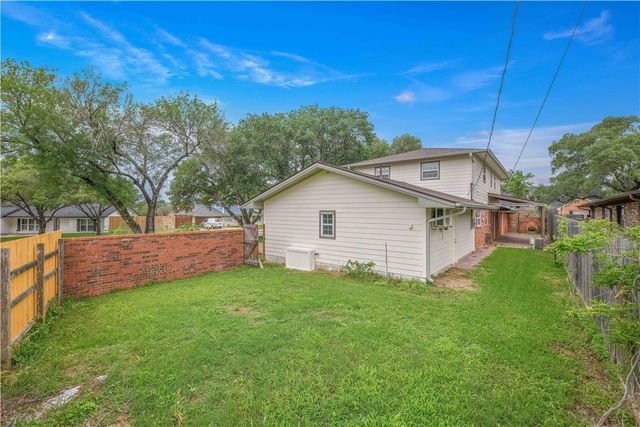 1314 Broadmoor Drive, Bryan, TX 77802