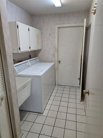 2136 CORK OAK STREET, Sarasota, FL 34232