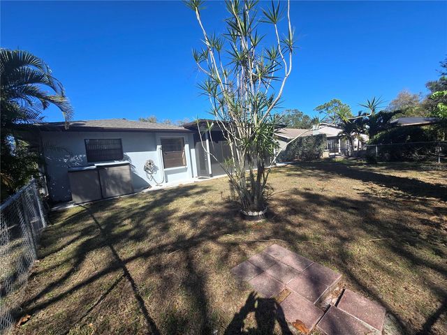 2136 CORK OAK STREET, Sarasota, FL 34232