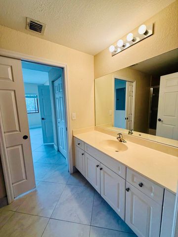 2917 Tuscany Court 204, Palm Beach Gardens, FL 33410