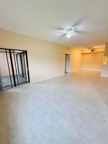 2917 Tuscany Court 204, Palm Beach Gardens, FL 33410