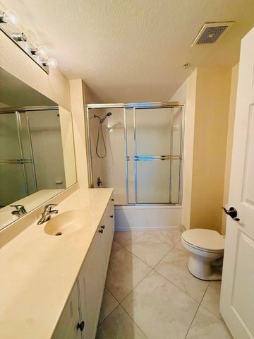 2917 Tuscany Court 204, Palm Beach Gardens, FL 33410