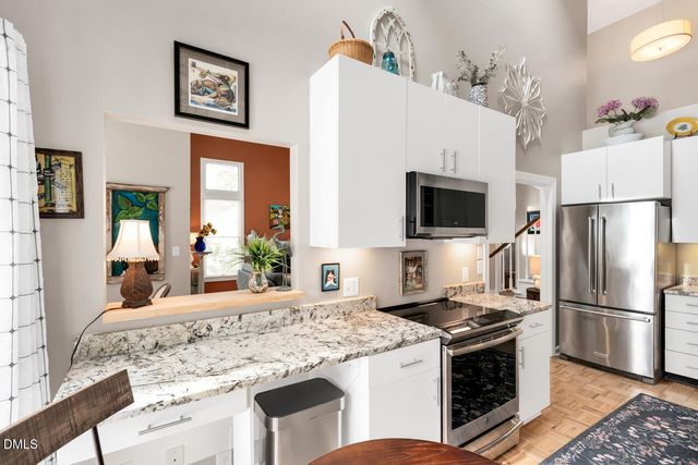 356 Weymouth Close, Pittsboro, NC 27312