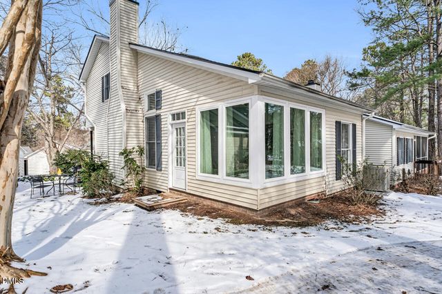 356 Weymouth Close, Pittsboro, NC 27312