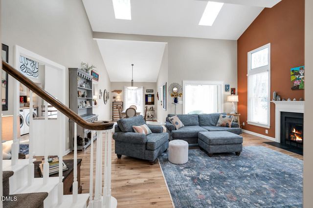 356 Weymouth Close, Pittsboro, NC 27312