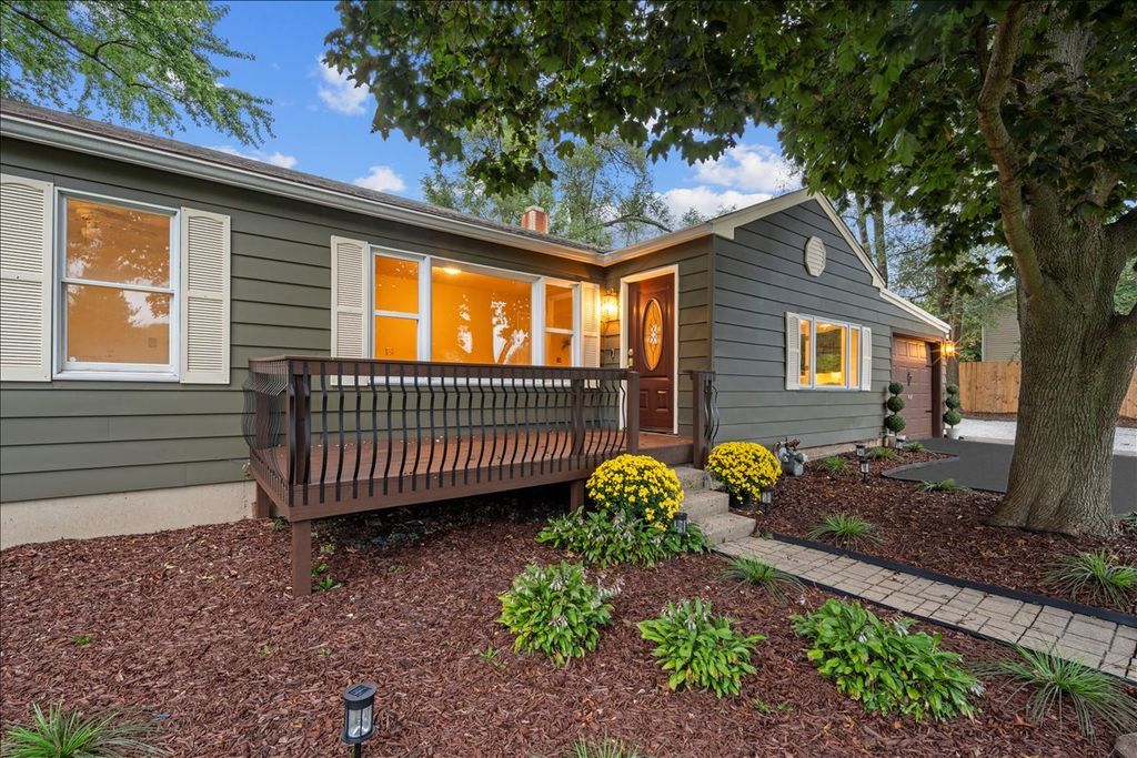 21974 W Engle Drive, Lake Villa, IL 60046