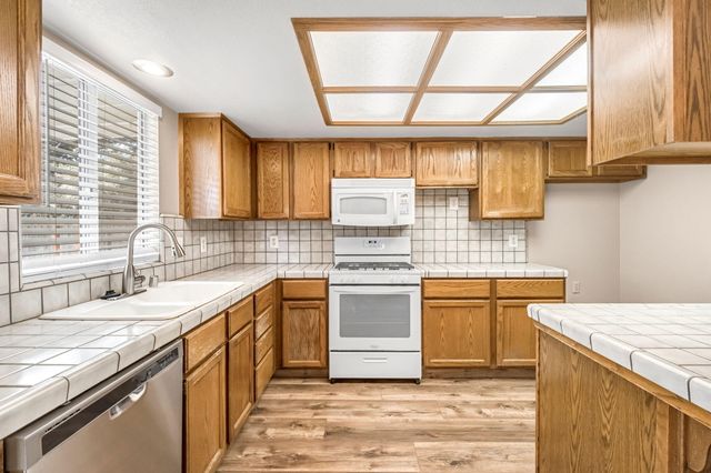 1688 University Avenue, Madera, CA 93637