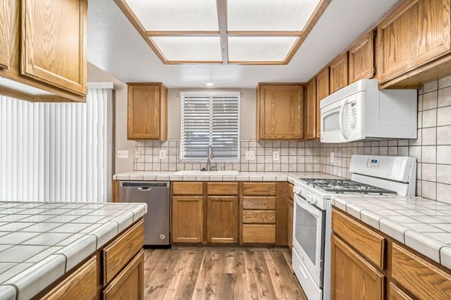 1688 University Avenue, Madera, CA 93637