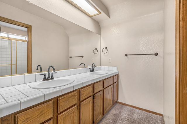 1688 University Avenue, Madera, CA 93637