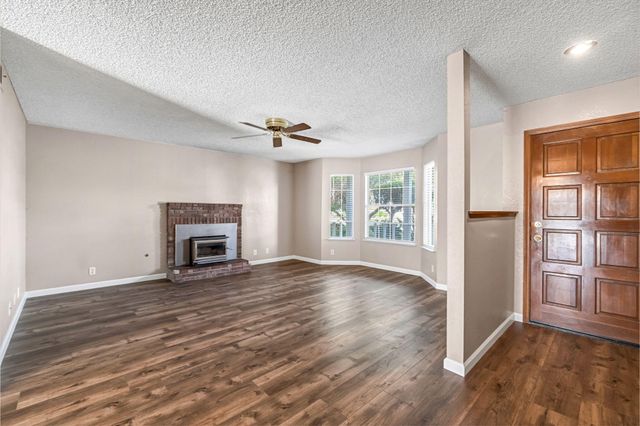 1688 University Avenue, Madera, CA 93637