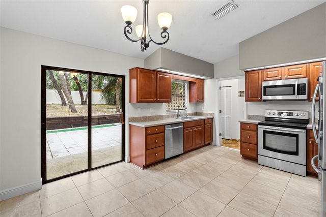 723 PENT STREET, Tarpon Springs, FL 34689