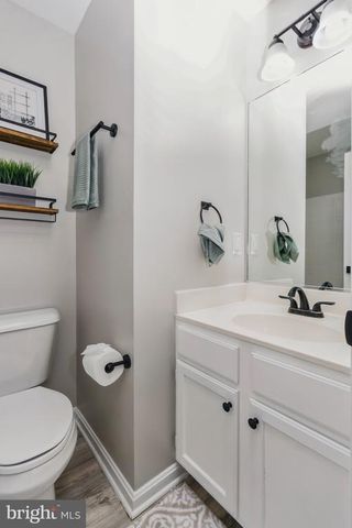 11709 WOODLAND VIEW DR, Fredericksburg, VA 22407