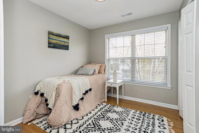 11709 WOODLAND VIEW DR, Fredericksburg, VA 22407