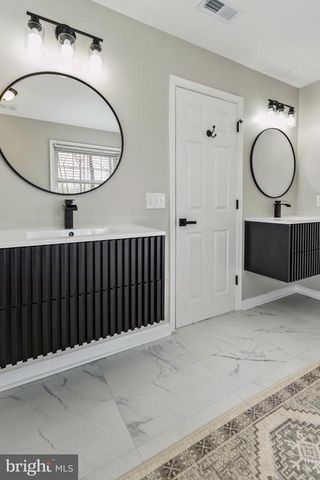 11709 WOODLAND VIEW DR, Fredericksburg, VA 22407