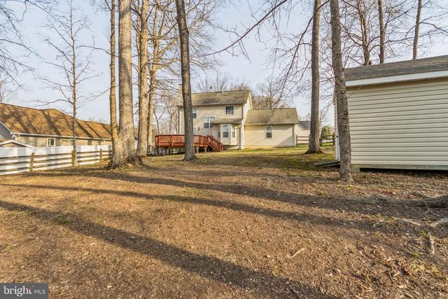 11709 WOODLAND VIEW DR, Fredericksburg, VA 22407