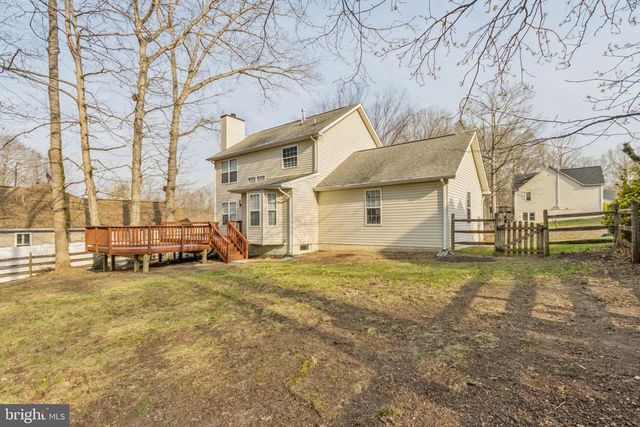 11709 WOODLAND VIEW DR, Fredericksburg, VA 22407