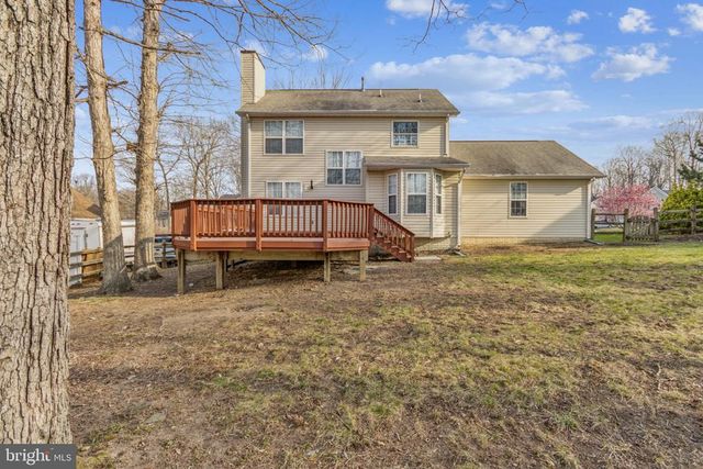 11709 WOODLAND VIEW DR, Fredericksburg, VA 22407