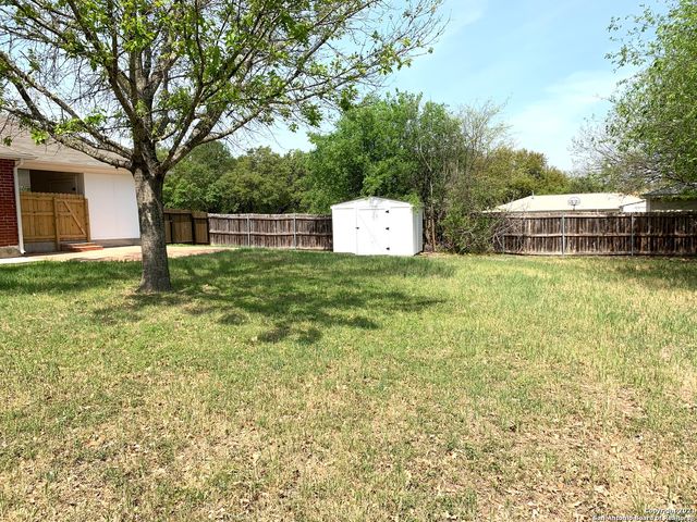 3502 Lura Ln, San Antonio, TX 78228