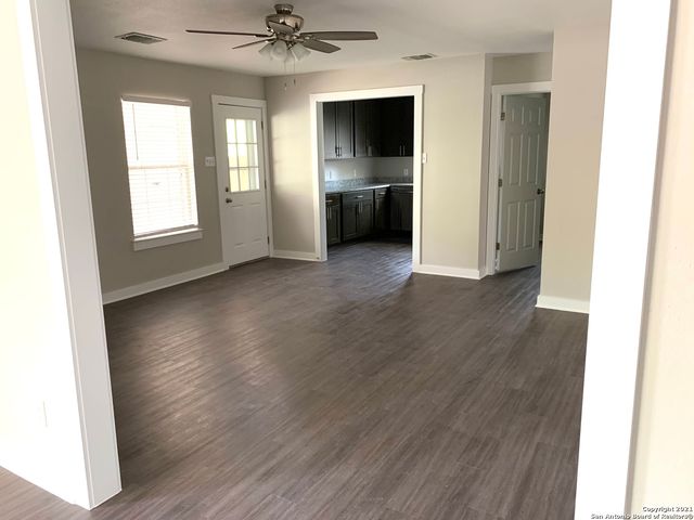 3502 Lura Ln, San Antonio, TX 78228