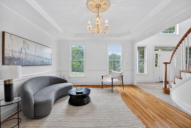 4 Summit Way, Hopkinton, MA 01748