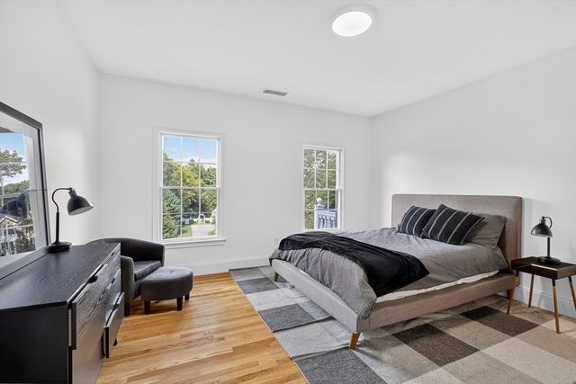 4 Summit Way, Hopkinton, MA 01748