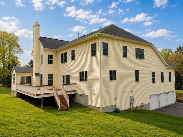 4 Summit Way, Hopkinton, MA 01748